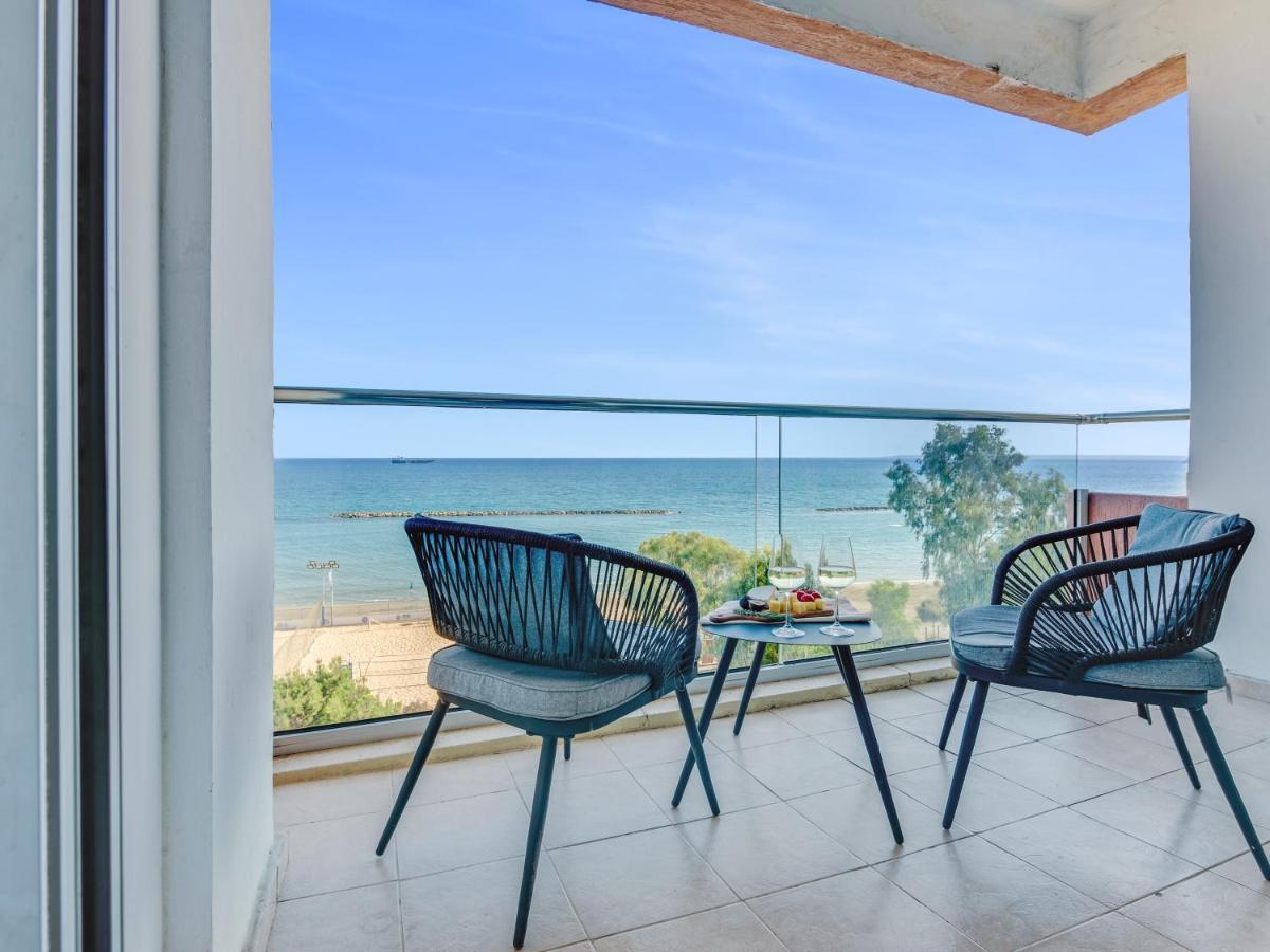 Sanders Kanika Sea Forum - Adorable 2-Bedroom Apartment With Sea View Limassol Bagian luar foto