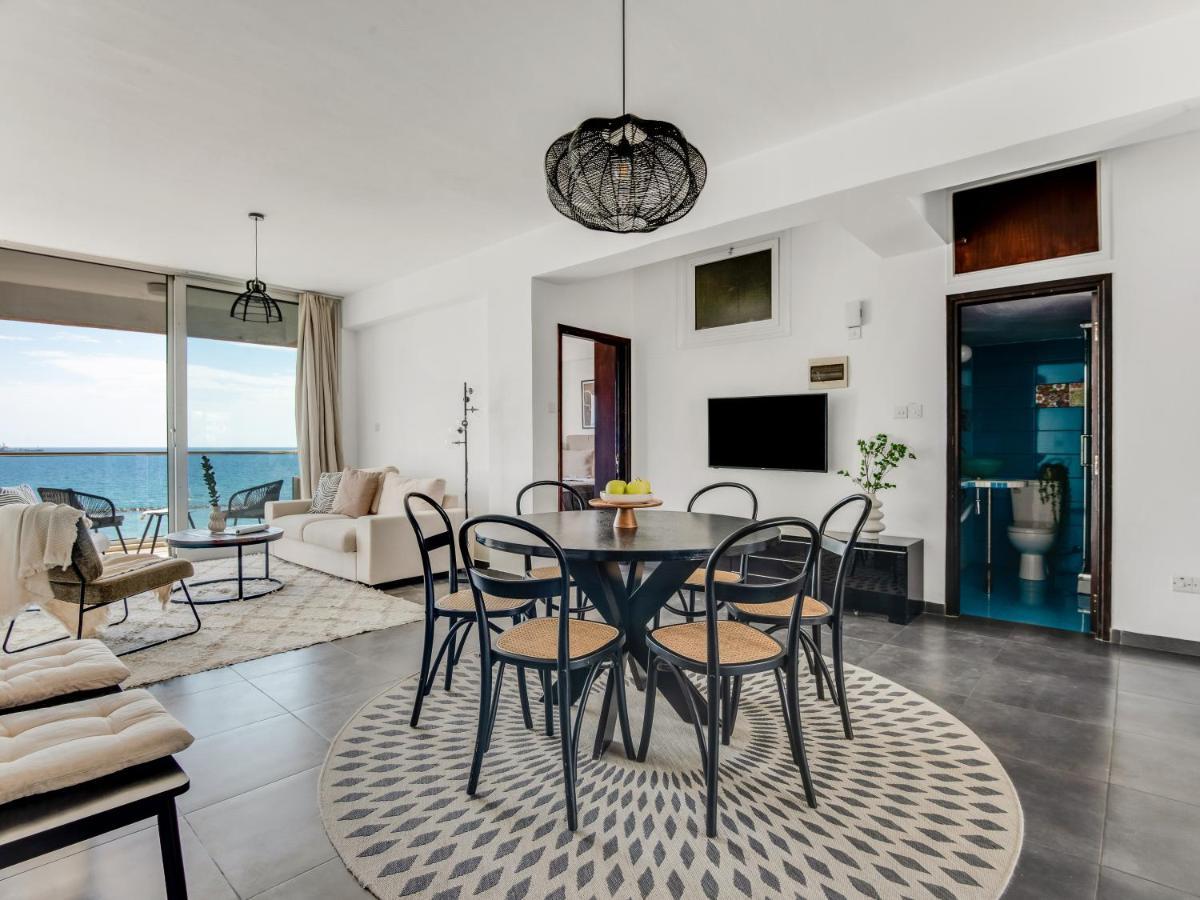 Sanders Kanika Sea Forum - Adorable 2-Bedroom Apartment With Sea View Limassol Bagian luar foto